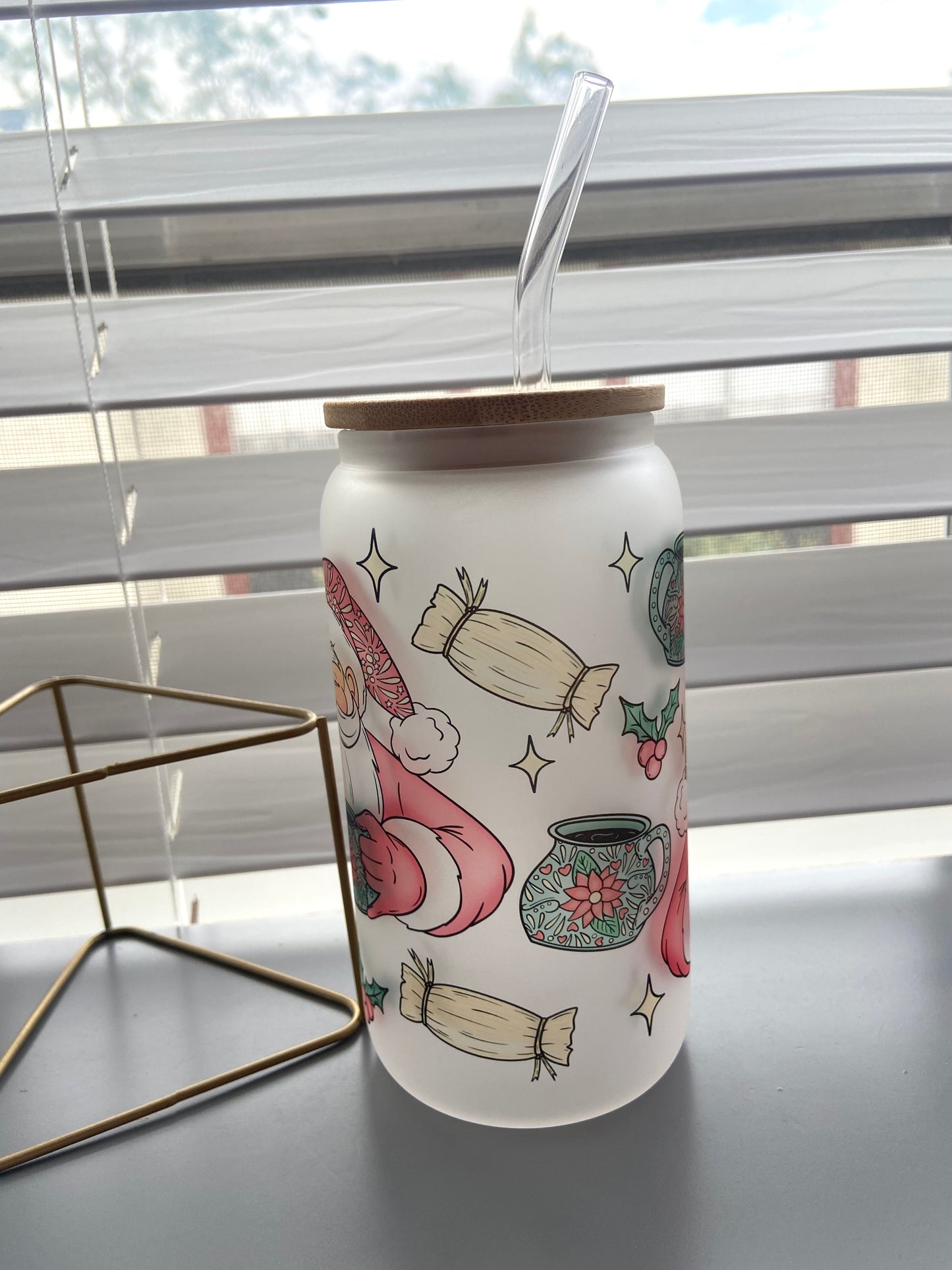 Santa y tamales glass cup